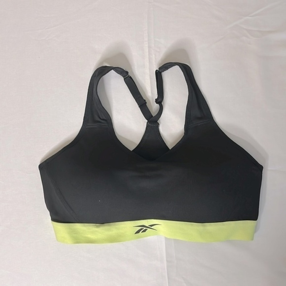 ⭐️ NWT- Reebok Challenger Sports Bra black/ shadow lime #2 - size XL